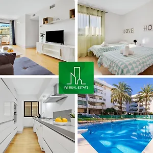 https://carihuela-playa.1costadelsol.com