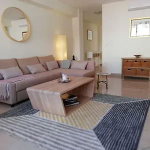 https://absolute-central-torremolinos.1costadelsol.com